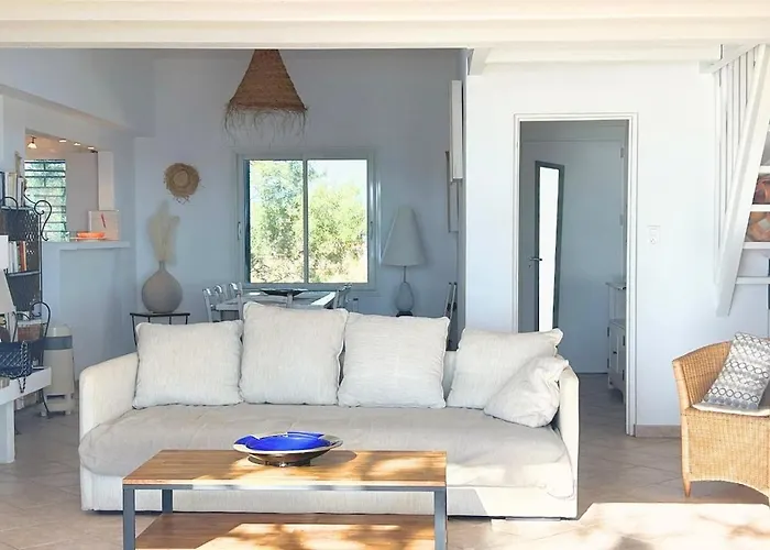 Willa Benedettu, Beachfront Porto Vecchio Lecci