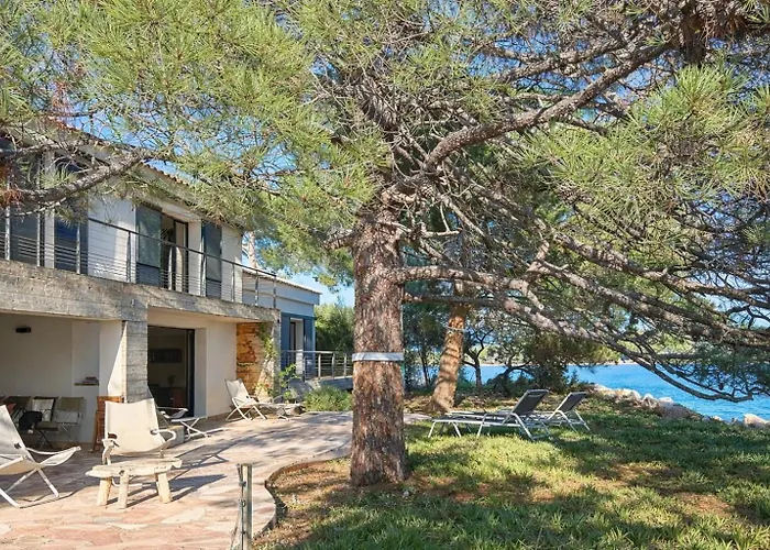 Willa Benedettu, Beachfront Porto Vecchio Lecci